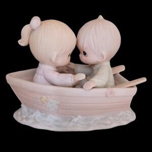 Precious Moments Figurine #100250, 1985